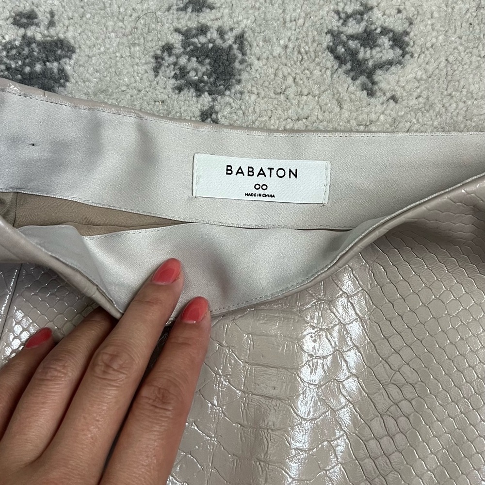 NWT! babaton faux leather mini skirt - Picture 5 of 7